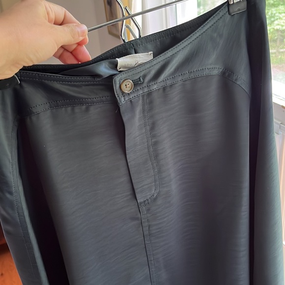 Lou & Grey Green Satin A-Line Midi Skirt - Picture 8 of 8